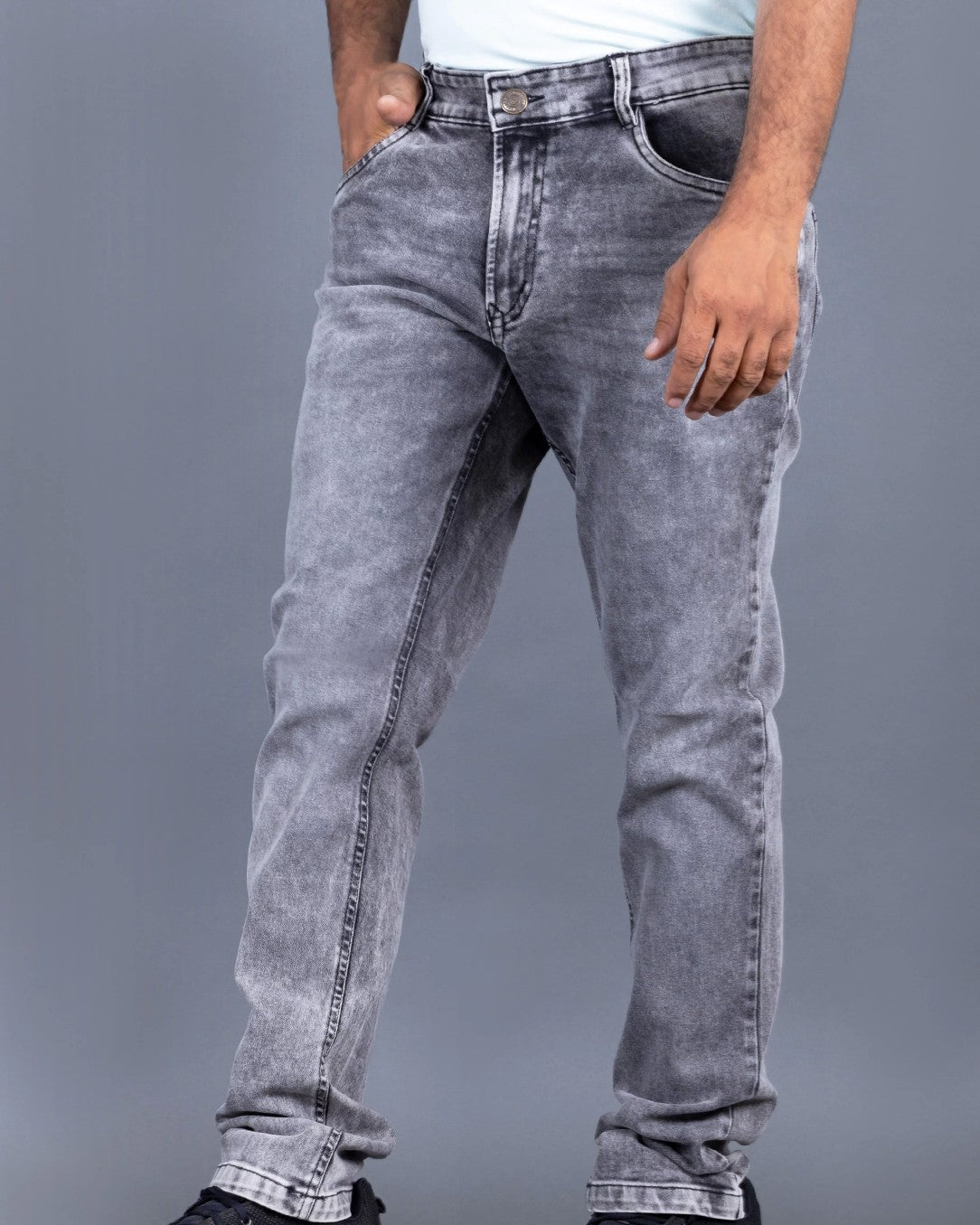 Men charcoal grey regular Fit Jeans